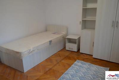 Apartament cu 2 camere decomandat în 7 Noiembrie - 4