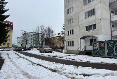 Spațiu comercial, de 50 mp, în Central - 7