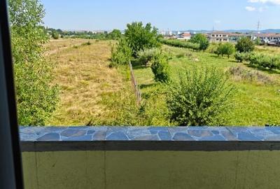 Apartament 3 cam.suprafata utila 75mp,2balcoane,Calea Cisnadiei - 12