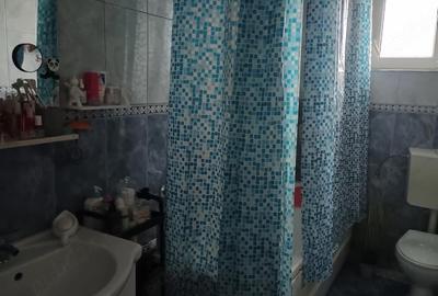 Apartament cu 3 camere decomandat în Florești - 1