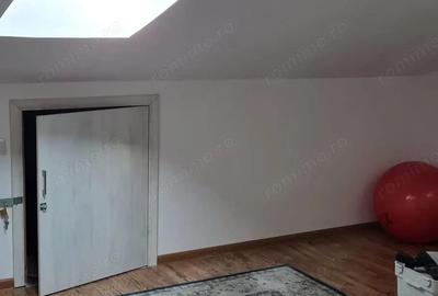 Apartament cu 4 camere decomandat în Central - 7