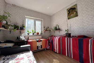 Apartament 4 camere, decomandat, etajul 1, 2 bai, zona Steaua Apartament 4 camere, decomandat, etajul 1, 2 bai, zona Steaua - 8