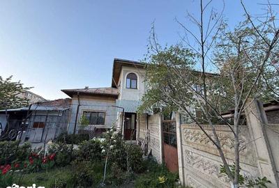 Casă cu 4 camere cu Teren 100 Mp în Ultracentral - 2
