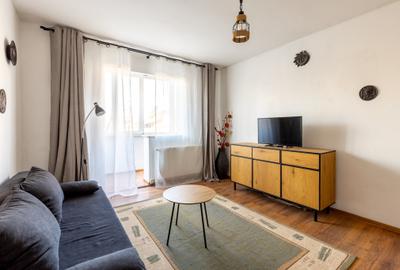 Apartament 2 camere, etaj 1/4, Florilor, zona de case - 5