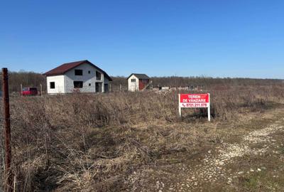 Teren de 1000 mp, în Malu - 3