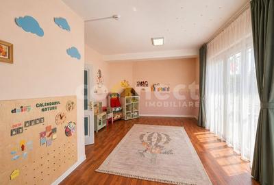 Casă individuală cu 11 camere cu Canalizare în Gruia - 5