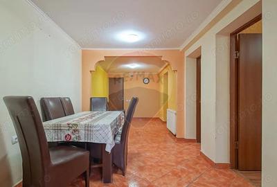 Casă cu 6 camere cu Teren 337 Mp în Central - 17