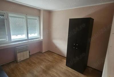 Apartament cu 3 camere în Micro 16 - 4