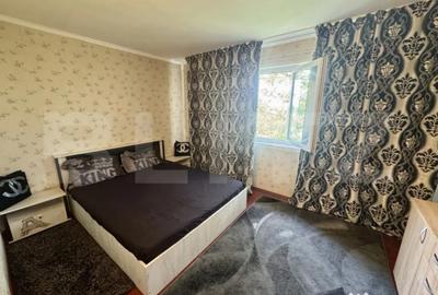 Apartament cu 3 camere semidecomandat, mobilat în Calea București - 4