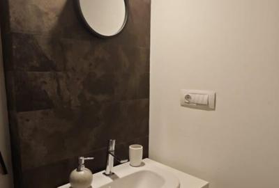 Apartament premium, de vanzare, cu 2 camere, 60 mp, zona Hot - 7