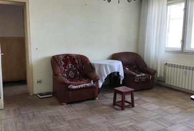 Apartament cu 3 camere semidecomandat în Sud - 2