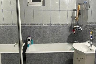 Casă individuală cu 3 camere cu Canalizare în Km 5 - 5