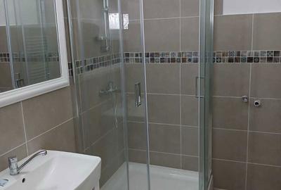 Casă cu 4 camere în Central - 1