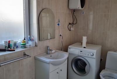 Casă cu 4 camere în Central - 2