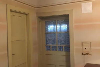 Casă cu 4 camere în Central - 11
