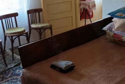 Casă cu 4 camere în Central - 8