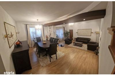 Casă cu 4 camere cu Teren 680 Mp în Central - 2