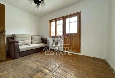 Apartament cu 3 camere, 2 bai, centrala proprie, zona Buziasului - 2