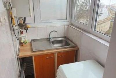 Apartament cu 2 camere decomandat, mobilat în Km 4 - 5