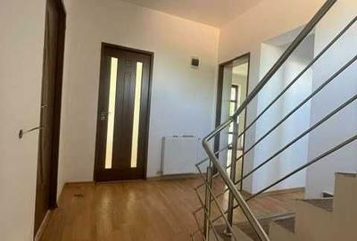 Casă cu 4 camere cu Teren 1900 Mp în Bujoreanca - 4
