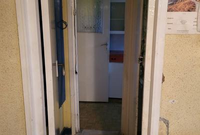 Apartament cu 3 camere decomandat în Central - 3