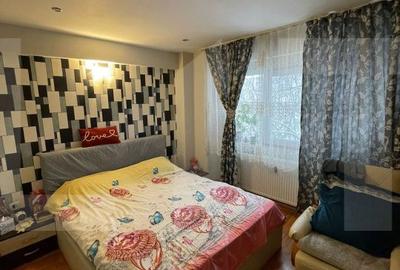 Apartament cu 4 camere semidecomandat în Circumvalațiunii - 13