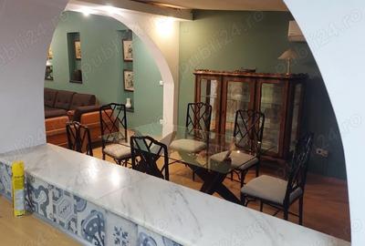 Apartament cu 3 camere semidecomandat în Central - 1