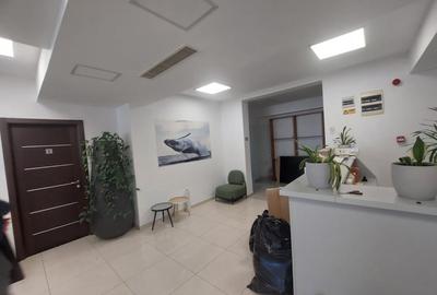 Centru - Bd. Mamaia , spatiu IDEAL BIROURI in cladire reprezentativa , 440 mp. - 11