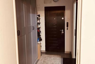 Apartament cu 3 camere semidecomandat în Central - 1