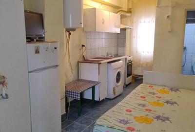 Garsonieră decomandată în Progresul - 1