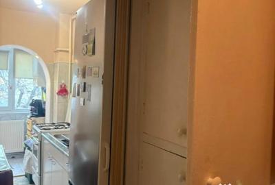 Garsonieră decomandată în Astra