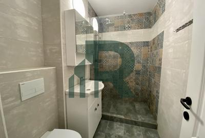 Apartament renovat cu 3 camere si 2 bai in Cartierul Strand - 6