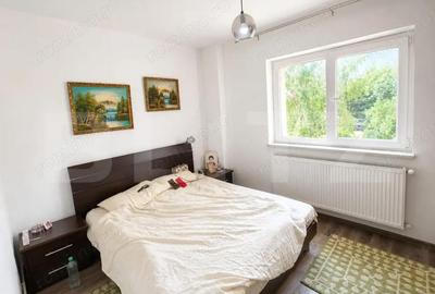 Apartament cu 3 camere decomandat în 1 Mai