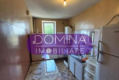 Apartament 3 camere *etaj 2 - decomandat* - str. Zambilelor - 3