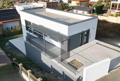 Casă individuală cu 4 camere cu Teren 540 Mp în Spitalul Județean - 7