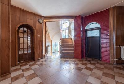 CASA + 1.000 mp teren pretabil Azi, Clinica - 2