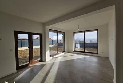 Casă cu 4 camere cu Teren 390 Mp în Podu Roș - 7
