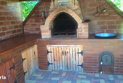 Casă cu 5 camere cu Teren 1372 Mp în Central - 11