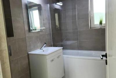 Apartament cu 3 camere, 70 mp, zona Est - 2