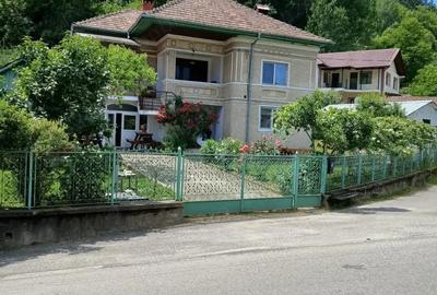 Casa 220 mp - comuna Muereasca (jude?ul Valcea) - 1