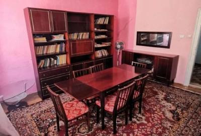 Apartament cu 3 camere semidecomandat în Central - 1