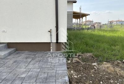 Casă cu 5 camere cu Teren 601 Mp în Moșnița Nouă