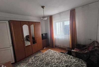 Apartament cu 3 camere decomandat în Central - 4