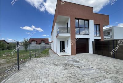 Casa intabulata cu 4 camere 3 bai si teren de 301 mp zona Ar - 10