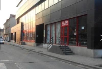 Garsonieră decomandată în Central - 2
