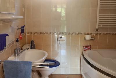 Casa situata in Rasnov, constructie din caramida D+P+pod, teren 395 mp - 27