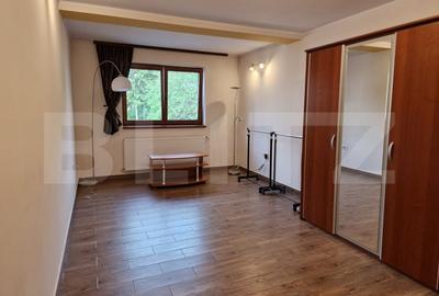 Casa deosebita individuala  cu spatiu comercial ,se vand impreuna zona Centru - 4