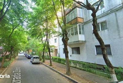 Apartament cu 2 camere în Micro 16