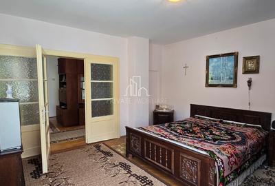 Casă cu 5 camere cu Teren 750 Mp în Central