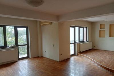 Casă cu 4 camere cu Teren 500 Mp în Bd. Coșbuc - 3